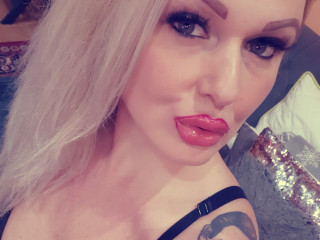 Rebecka69 - Halloo Jungs, ich bin eine blonde sexy mollige milf mit einem grossen sexy Popo...

Ich liebe die Erotik, S**, rauchen, Ana**ex,deinen Schw**nz. Ich zeige mich sehr gerne vor der Cam und ich hoffe, dass dir meine Show gefällt..